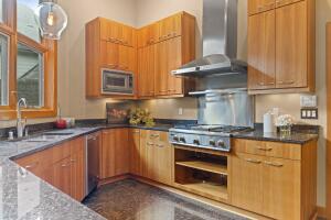 20250921204323203686000000