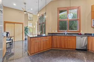 20250921204510349783000000